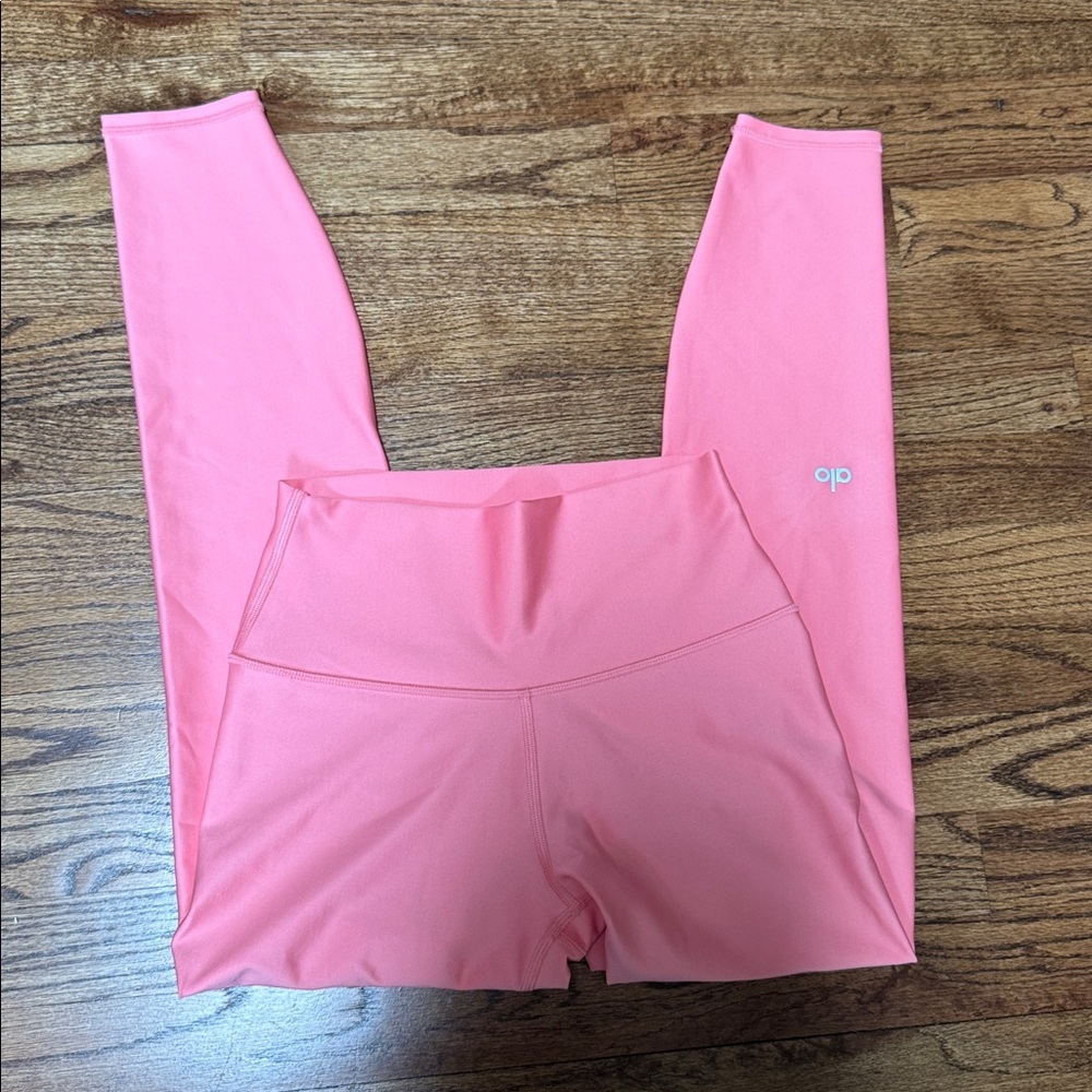 ALO Yoga 7/8 High-Waist Airlift Legging in Strawberry Lemonade Small - Picture 2 of 4